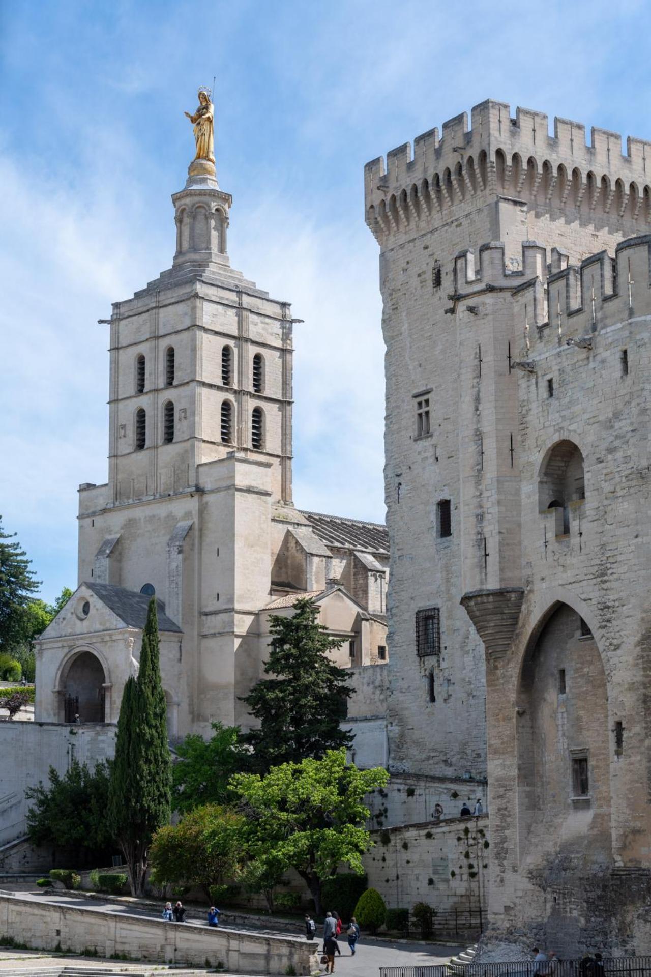 Апартаменты Bien D'Exception En Face Du Palais Des Papes Авиньон Экстерьер фото