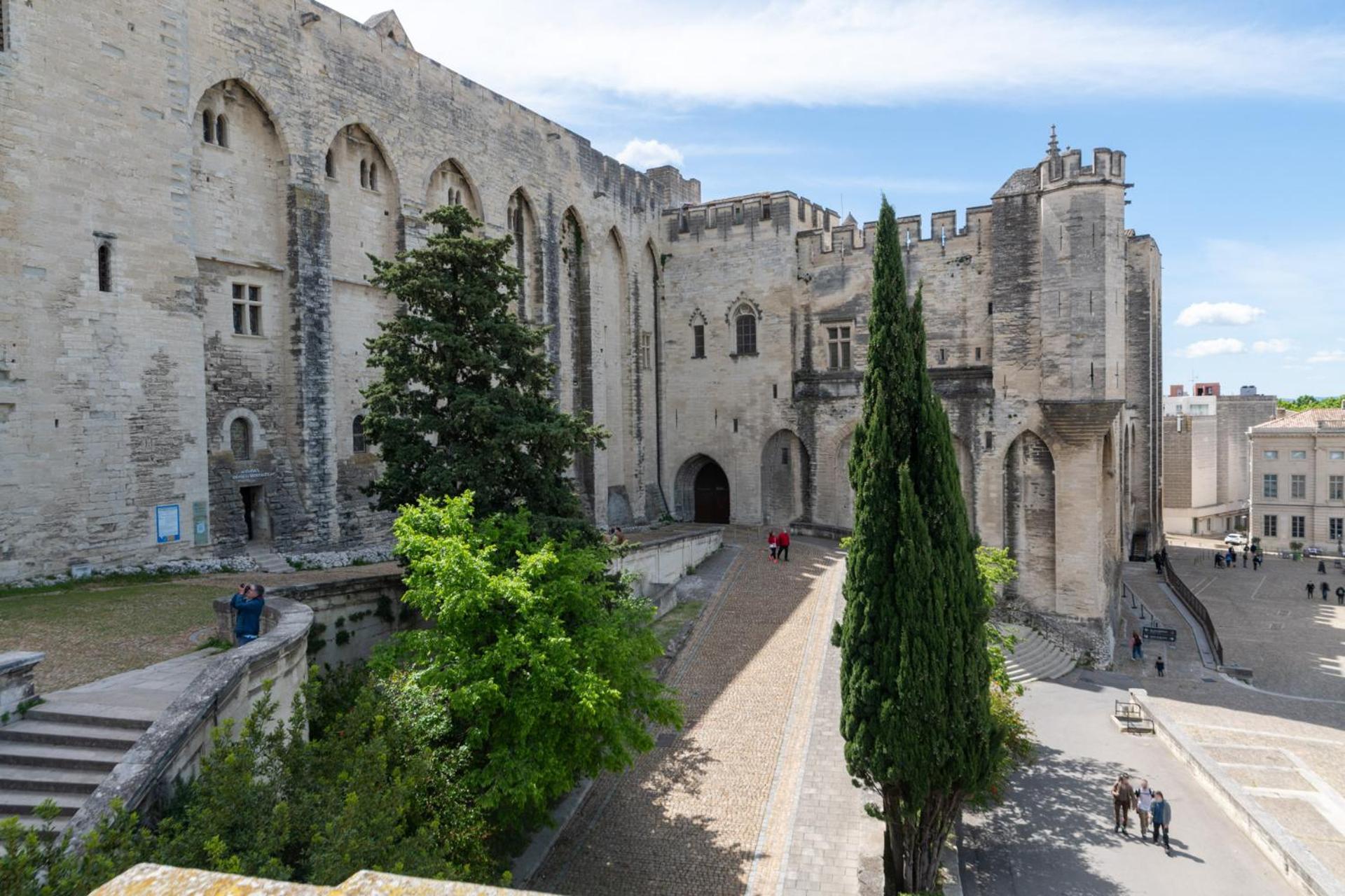 Апартаменты Bien D'Exception En Face Du Palais Des Papes Авиньон Экстерьер фото